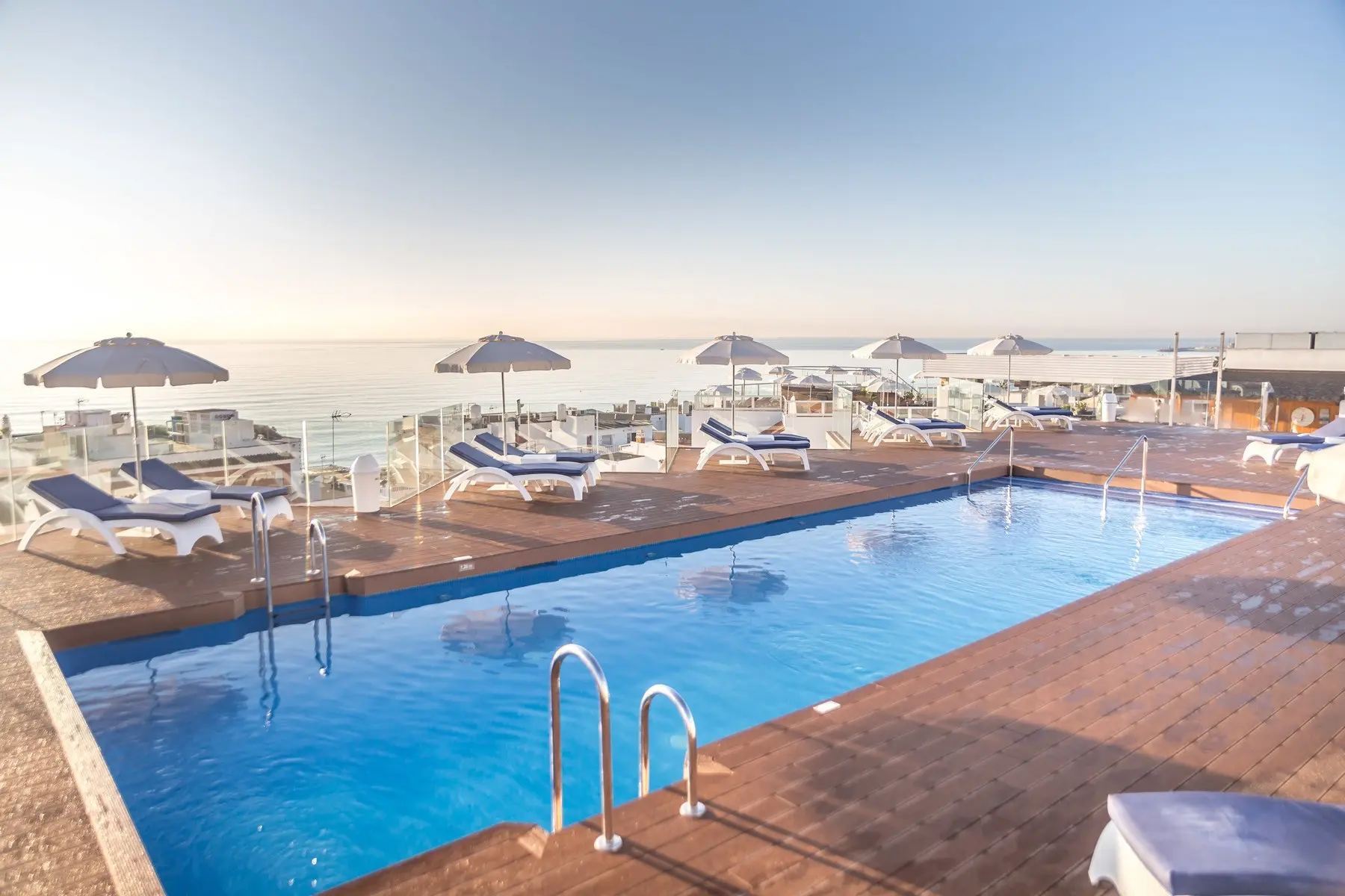 Lago Rojo — LAGO ROJO