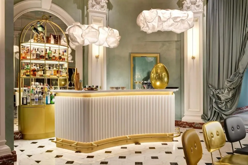 Leon'S Place — LEON'S PLACE