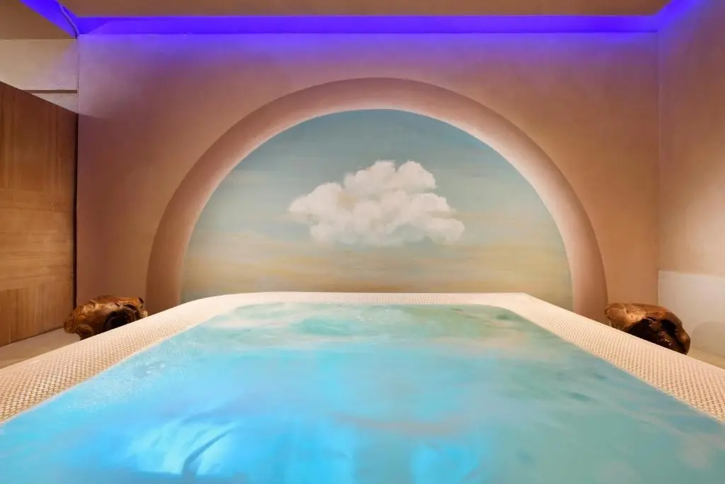 Leon'S Place — LEON'S PLACE