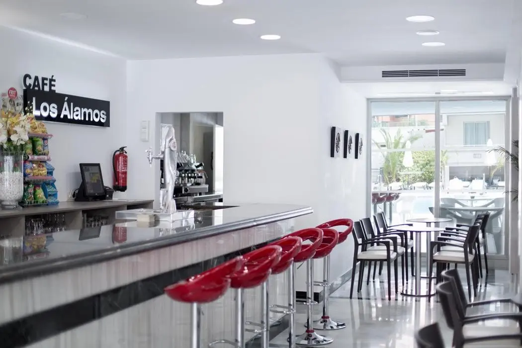 Los Álamos — LOS ÁLAMOS