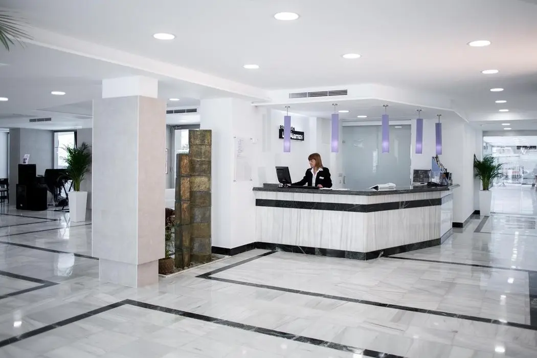 Los Álamos — LOS ÁLAMOS