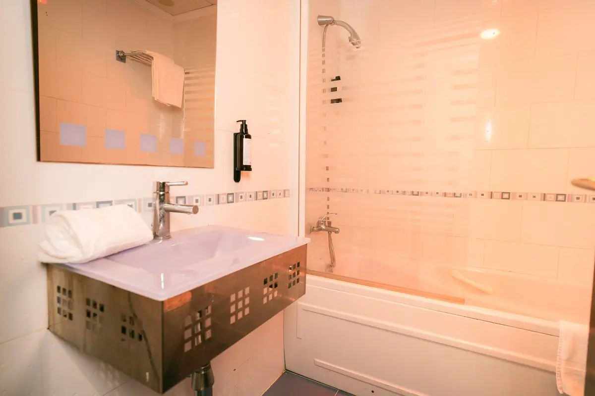 Magic Inn — MAGIC INN