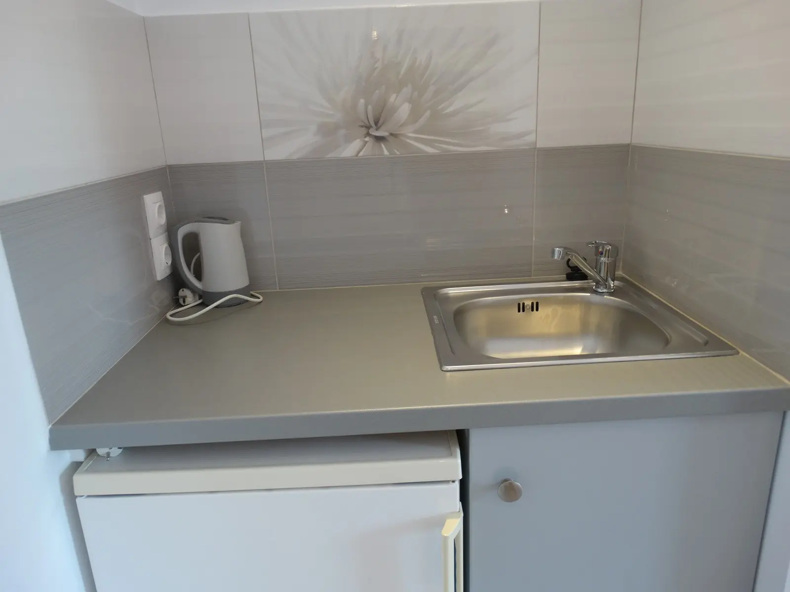 Makis Apartments — MAKIS APARTMENTS