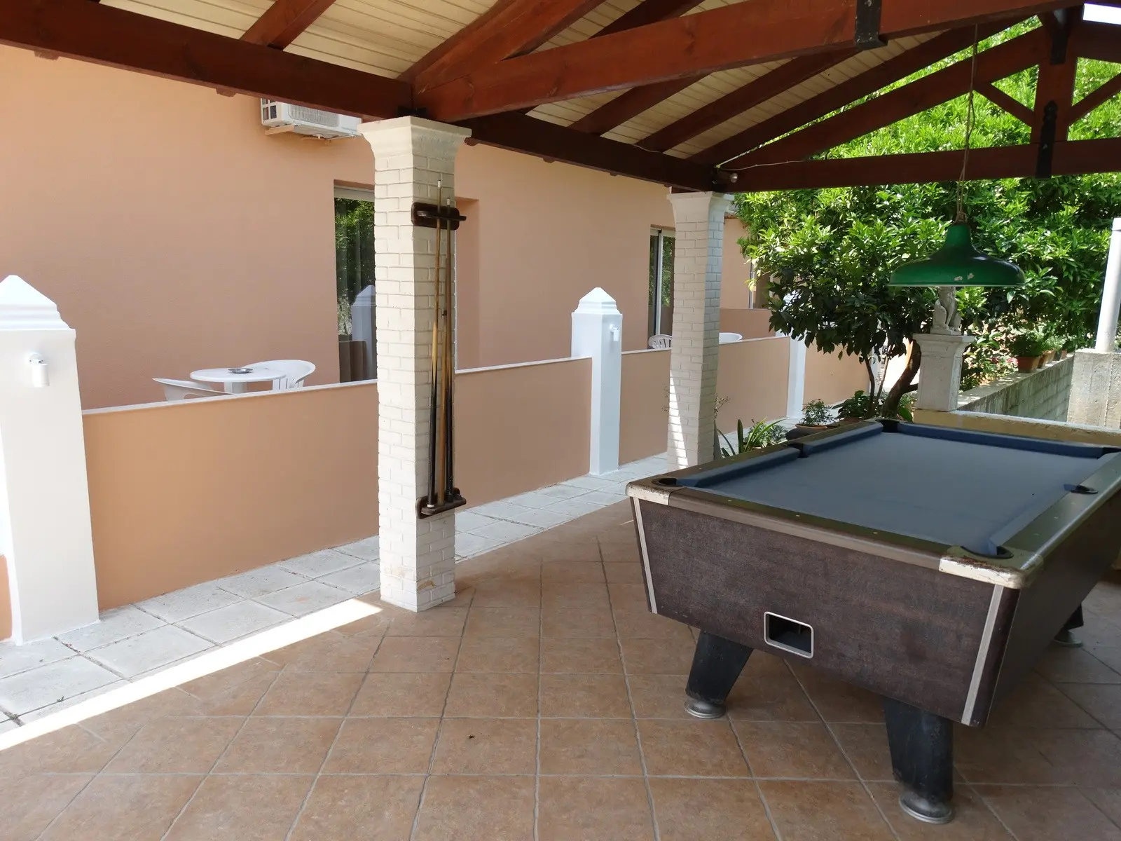 Makis Apartments — MAKIS APARTMENTS