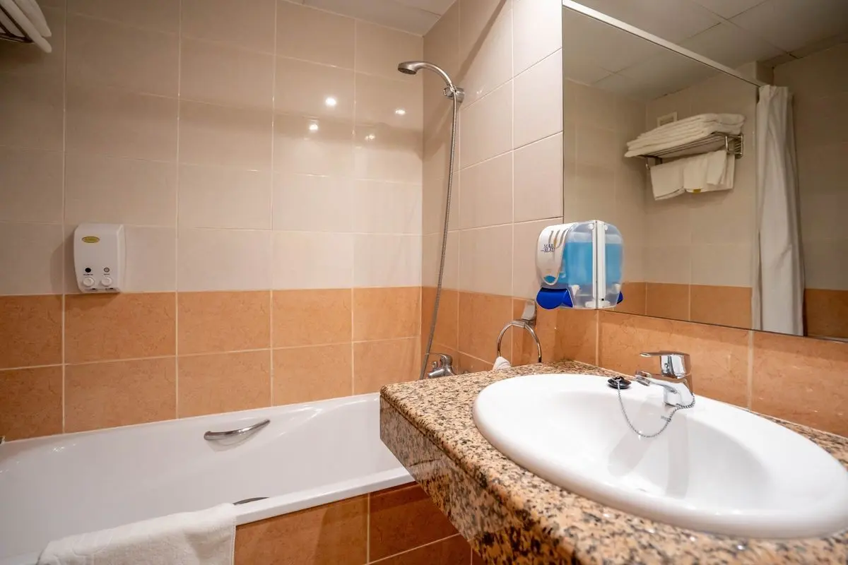 Mar Blau — MAR BLAU