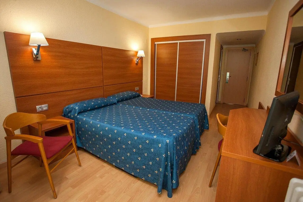 Maria Del Mar — MARIA DEL MAR