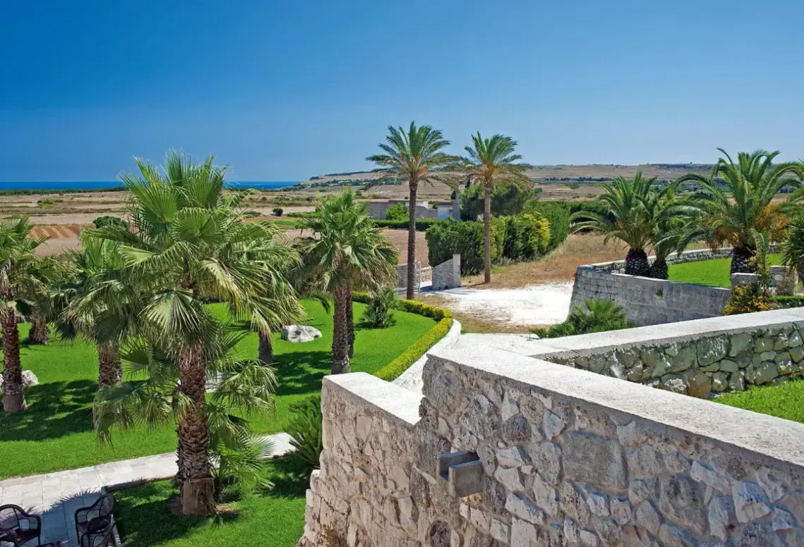 Widok z hotelu Masseria Panareo