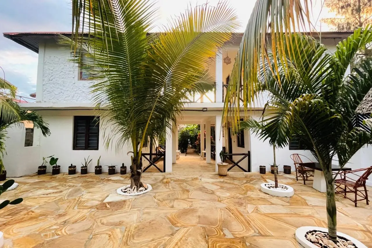 Max Hotel Nungwi — MAX HOTEL NUNGWI