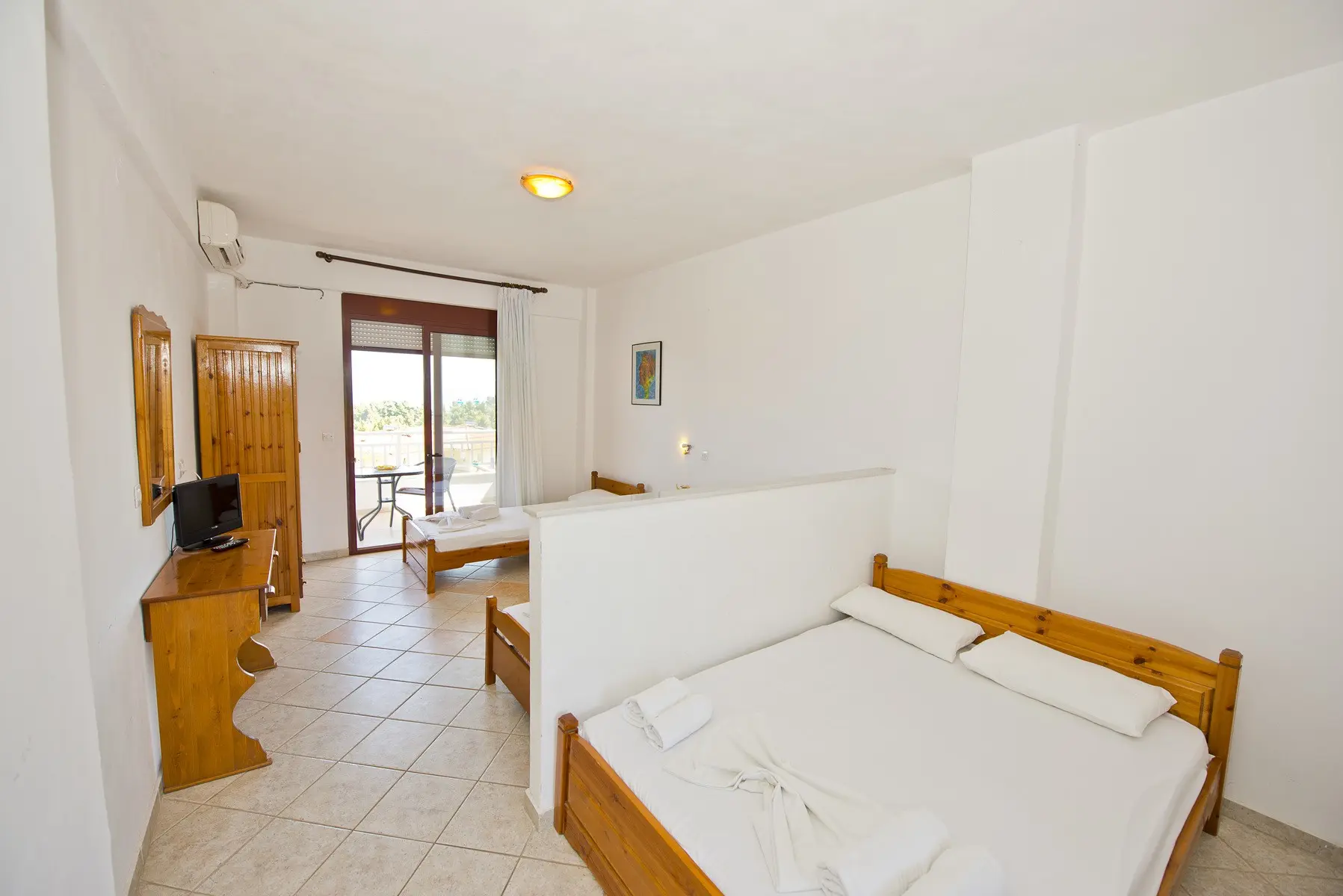 Medusa Hotel — MEDUSA