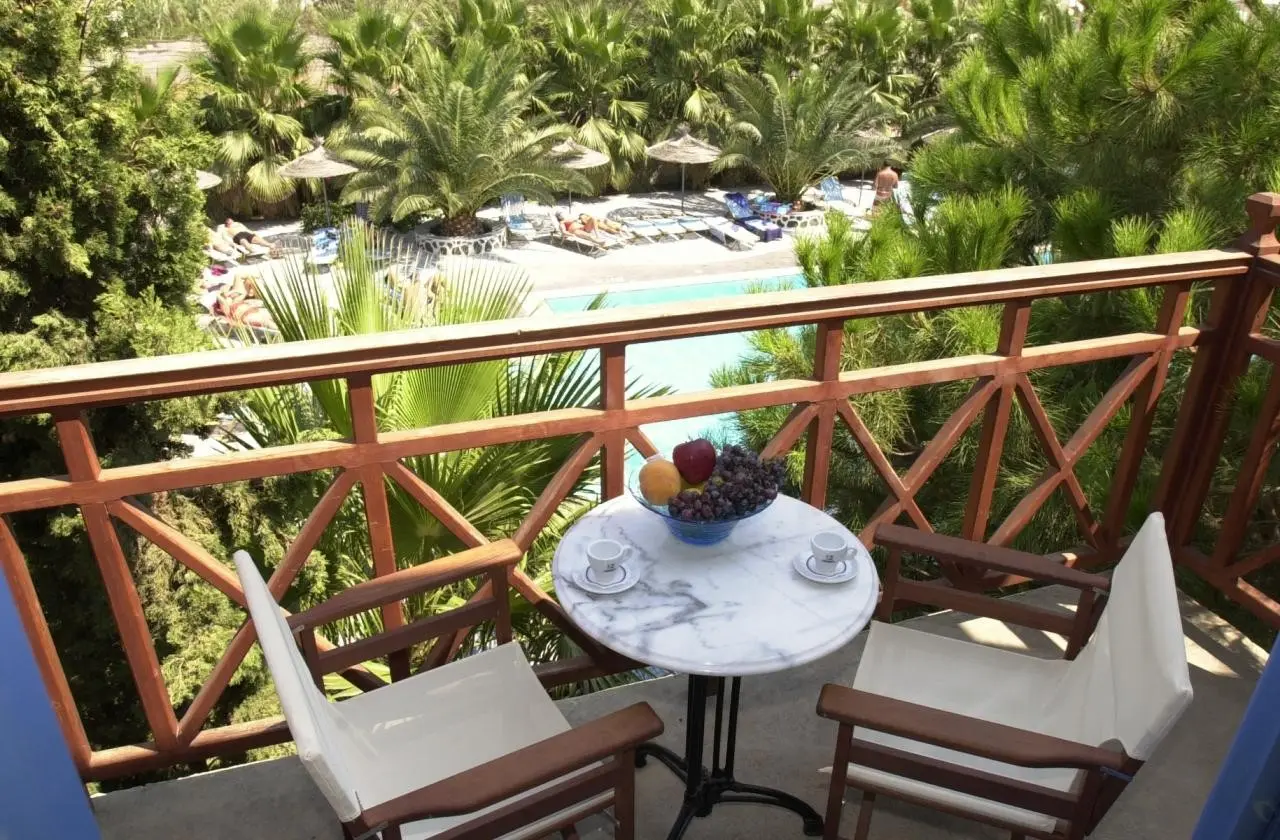 Widok z hotelu Meltemi Village