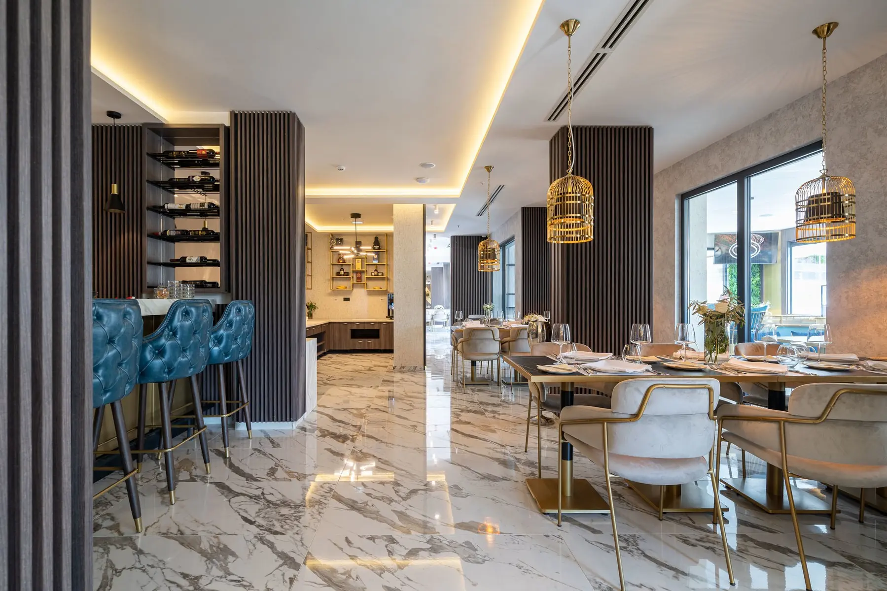 Restauracja i jedzenie w hotelu Millennium By Aycon