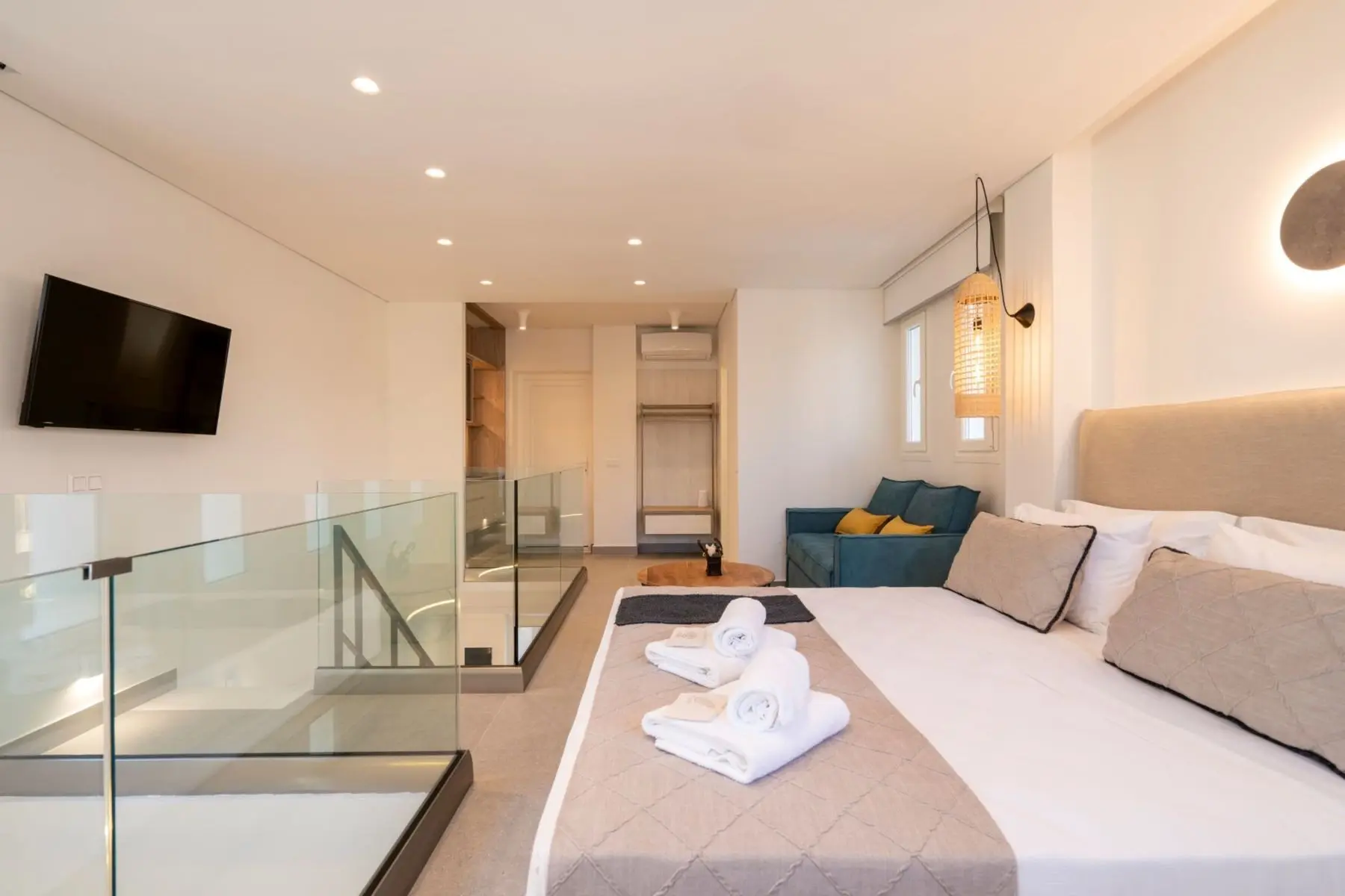 Mirablue Deluxe Residences — MIRABLUE DELUXE RESIDENCES