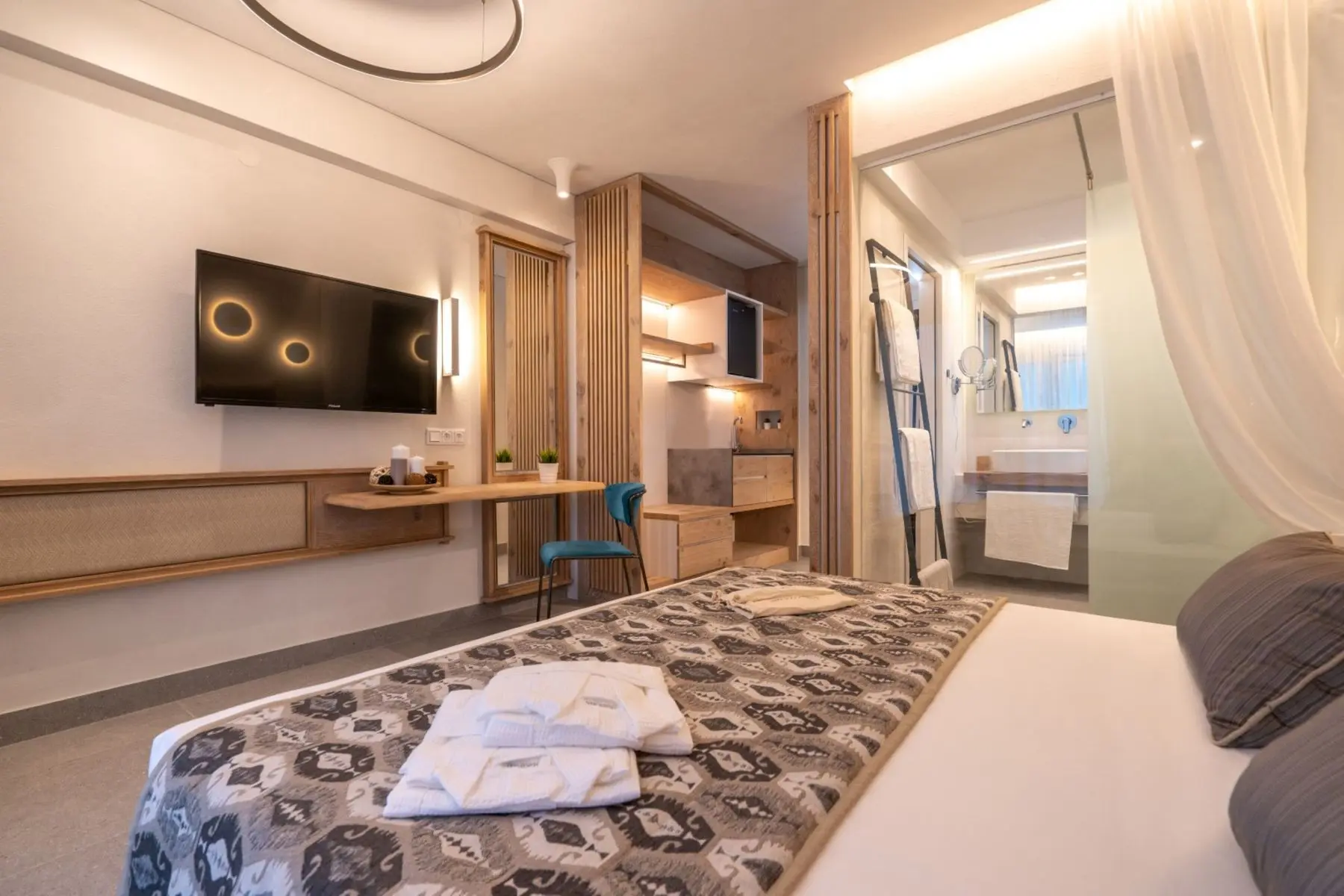 Mirablue Deluxe Residences — MIRABLUE DELUXE RESIDENCES