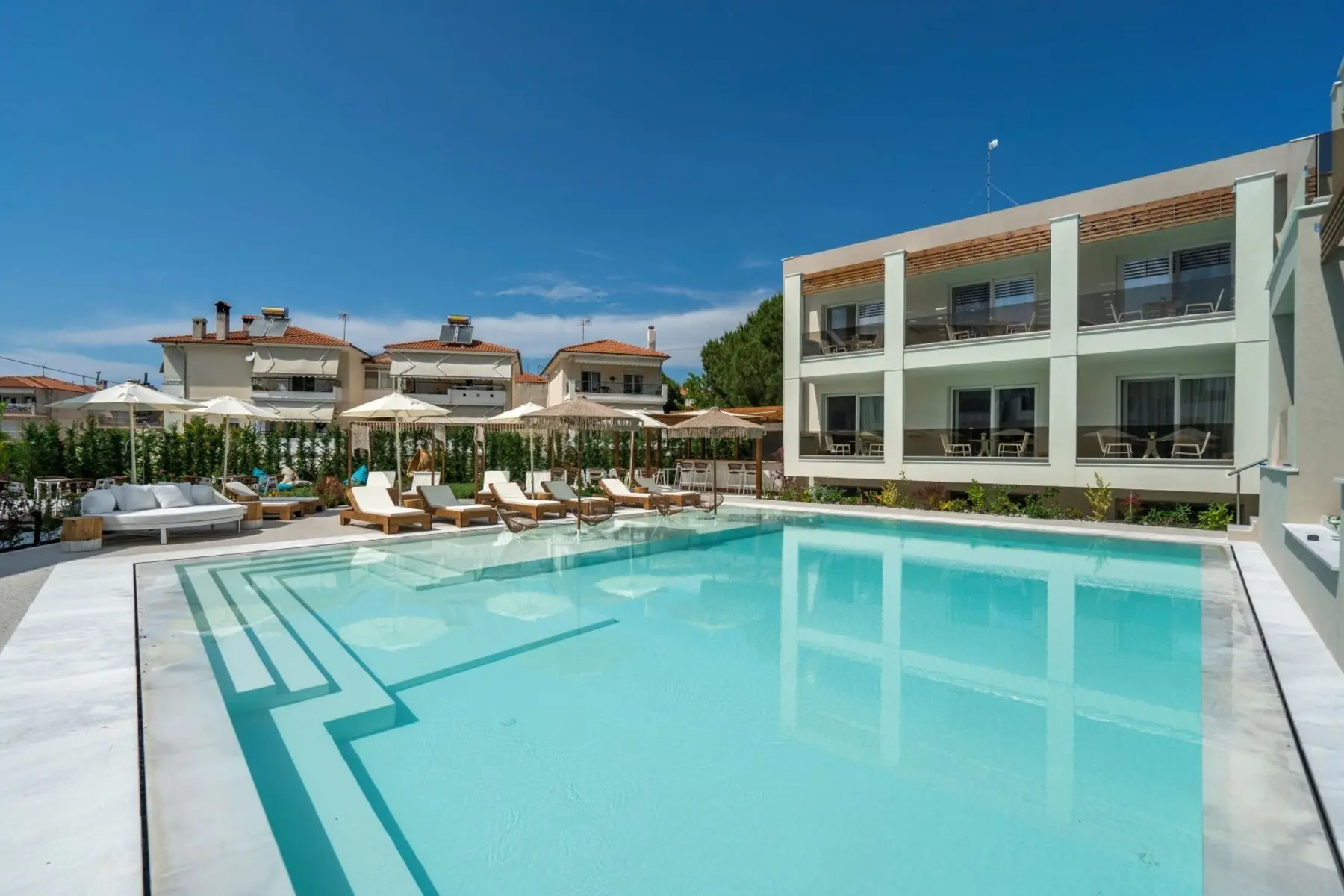 Mirablue Deluxe Residences — MIRABLUE DELUXE RESIDENCES