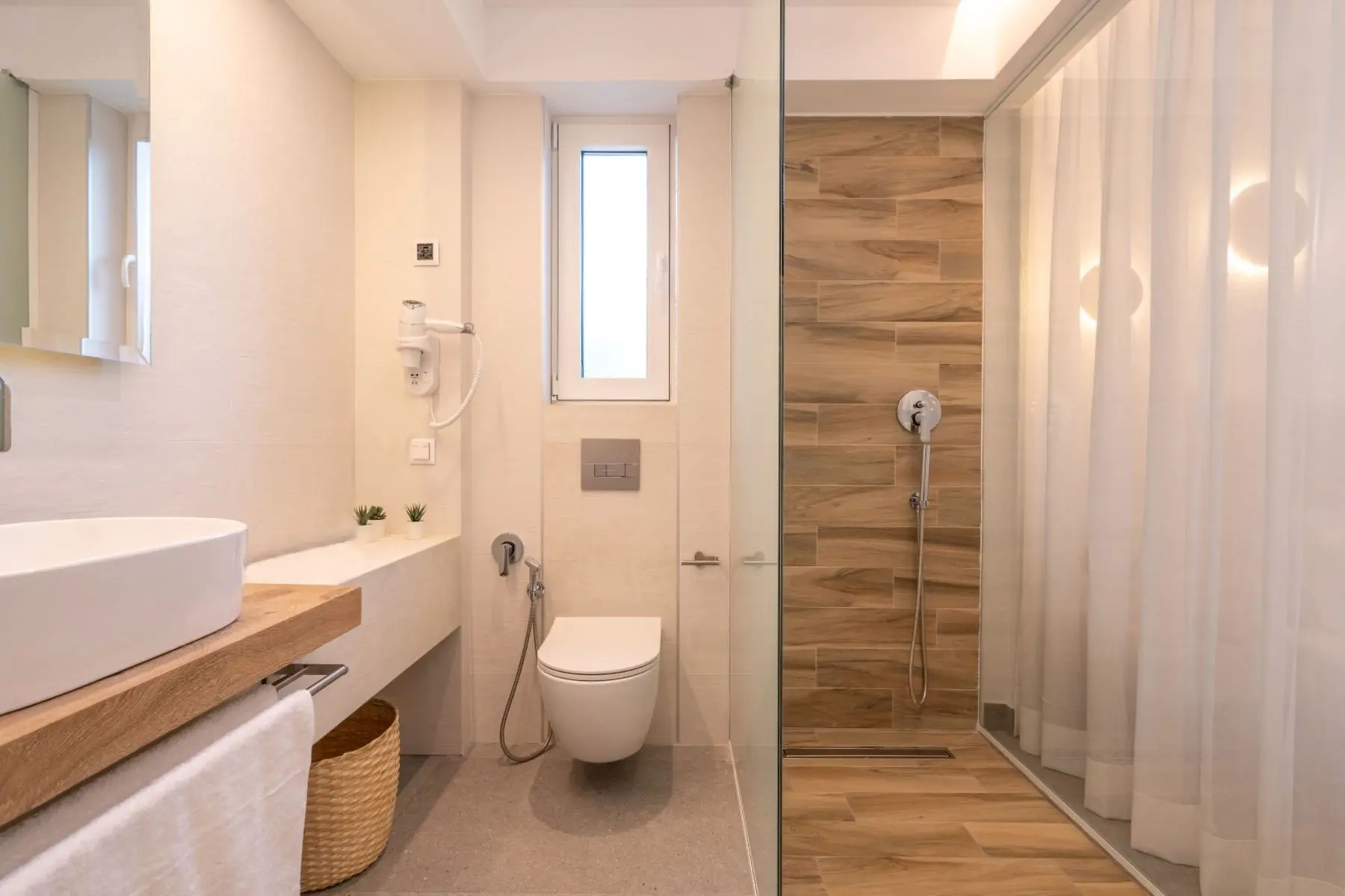 Mirablue Deluxe Residences — MIRABLUE DELUXE RESIDENCES