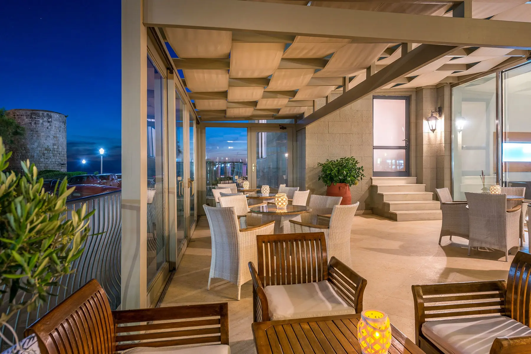 Mitsis La Vita — MITSIS LA VITA