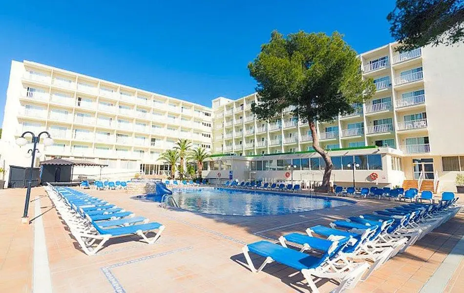 Moon Dreams Coral Beach — MOON DREAMS CORAL BEACH