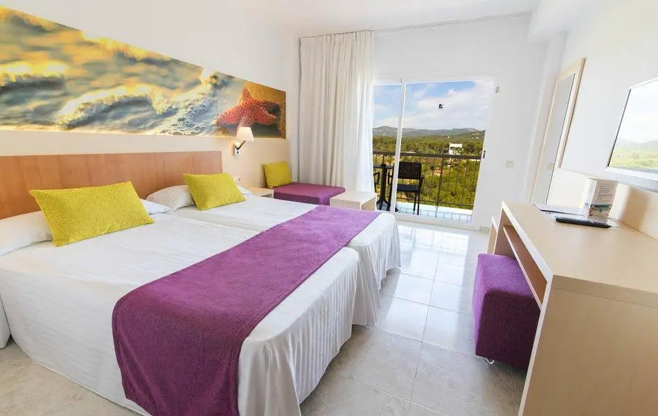 Moon Dreams Coral Beach — MOON DREAMS CORAL BEACH