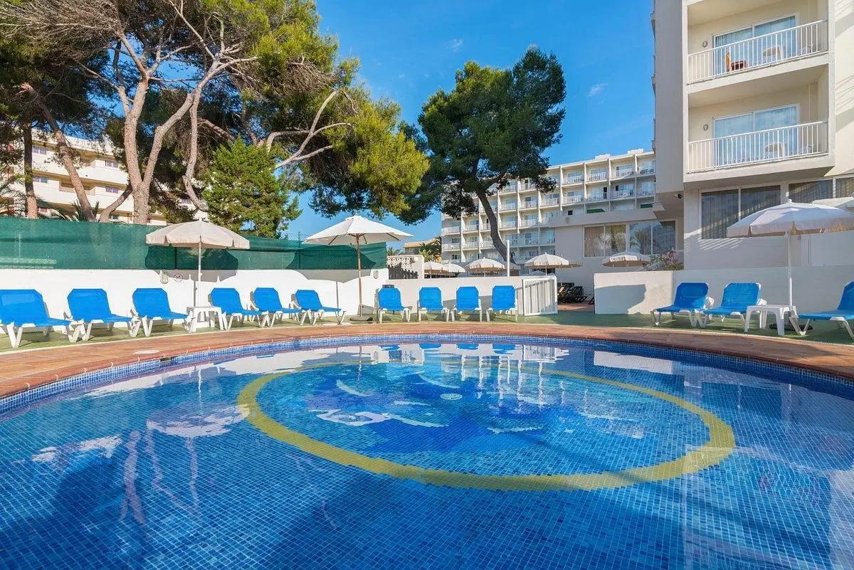 Moon Dreams Coral Beach — MOON DREAMS CORAL BEACH