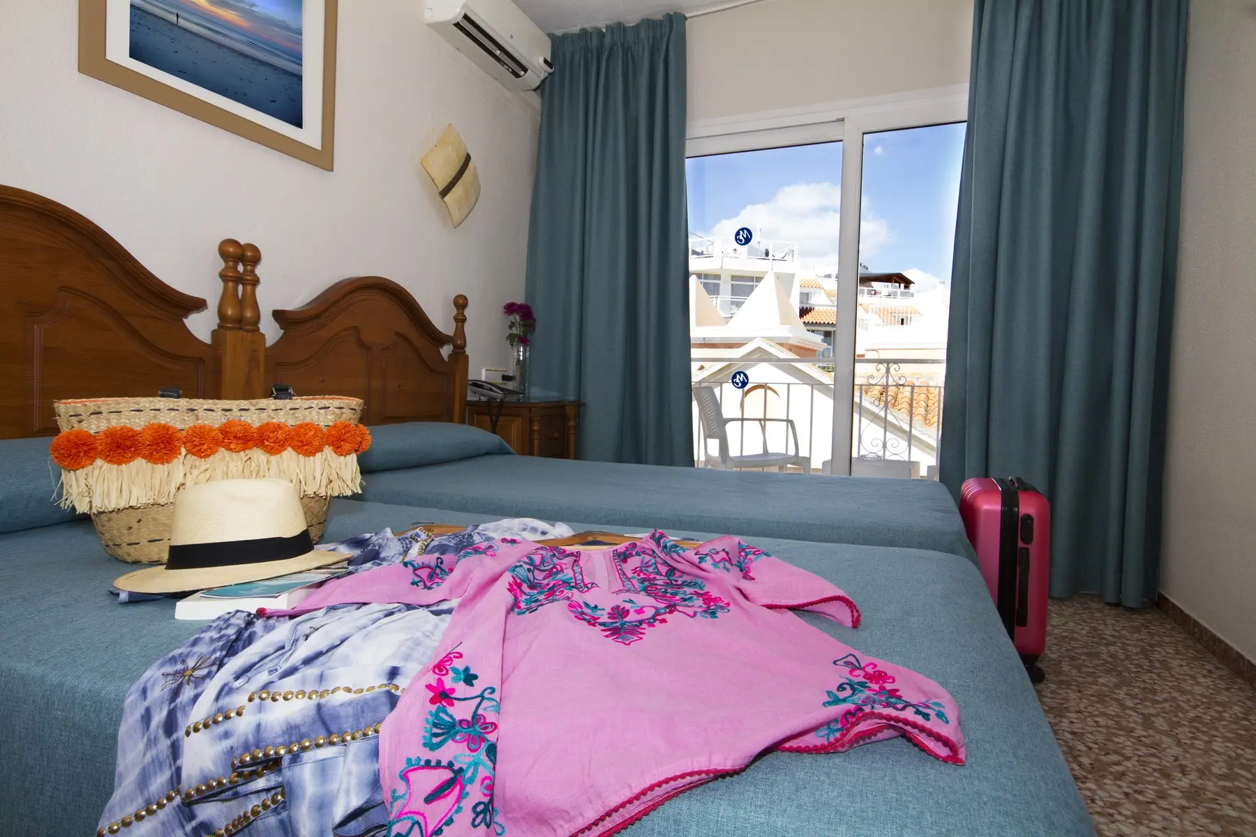 Moon Dreams Mediterraneo — MOON DREAMS MEDITERRANEO