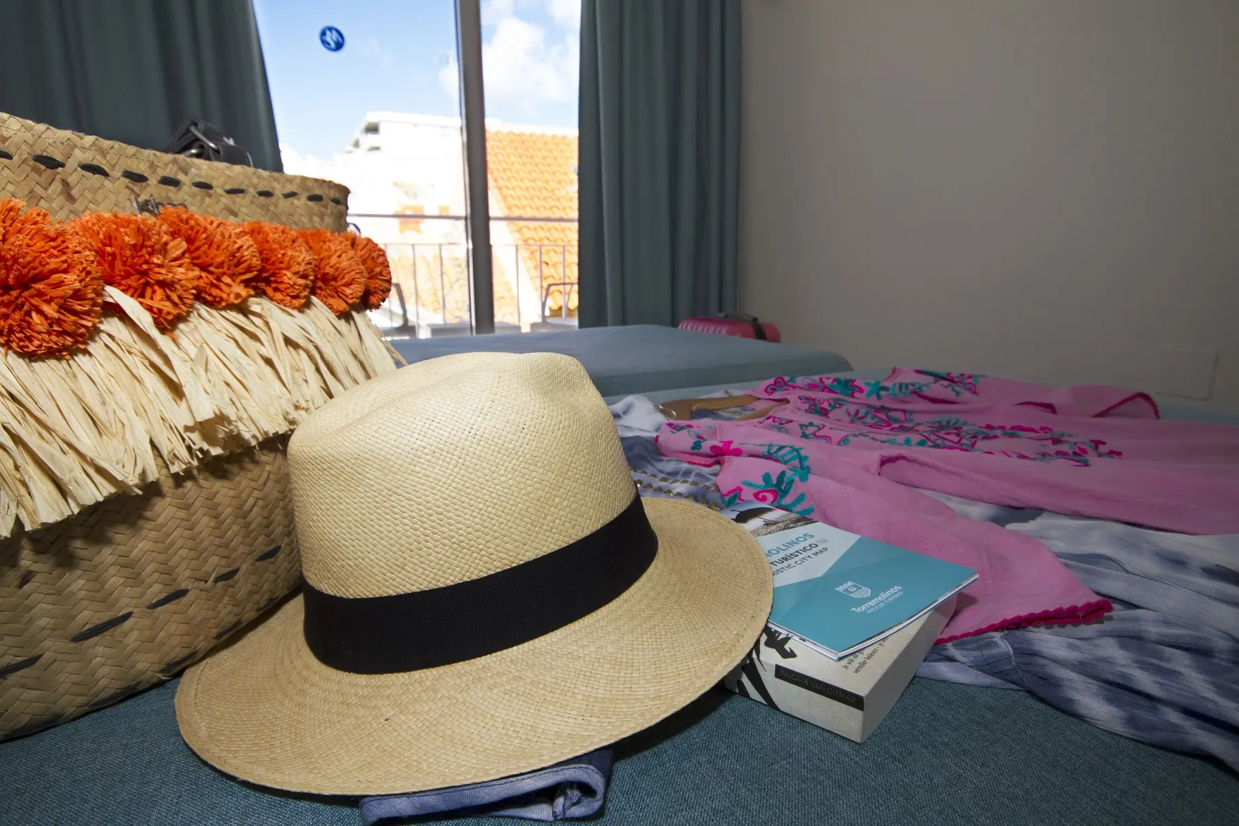 Moon Dreams Mediterraneo — MOON DREAMS MEDITERRANEO