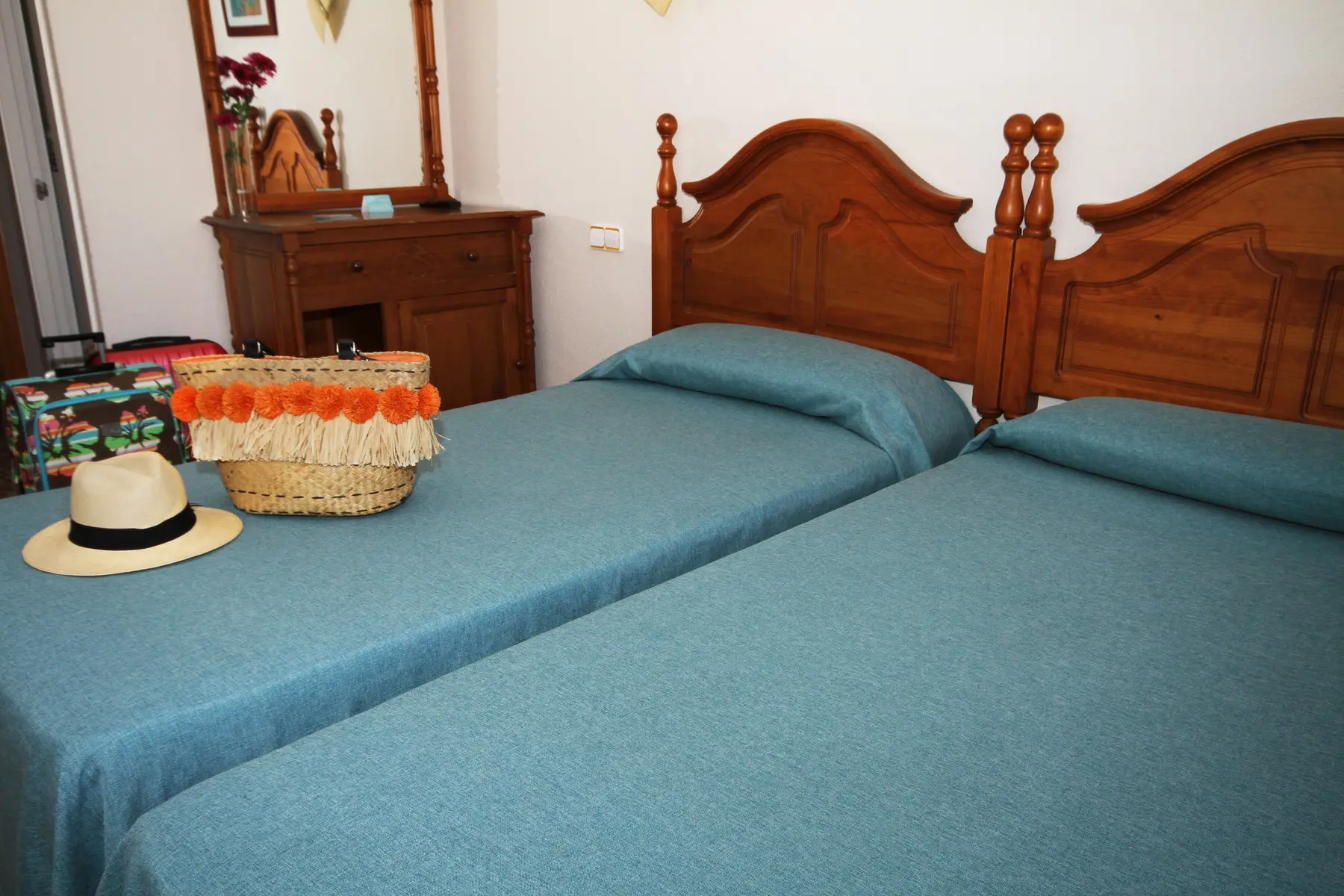 Moon Dreams Mediterraneo — MOON DREAMS MEDITERRANEO