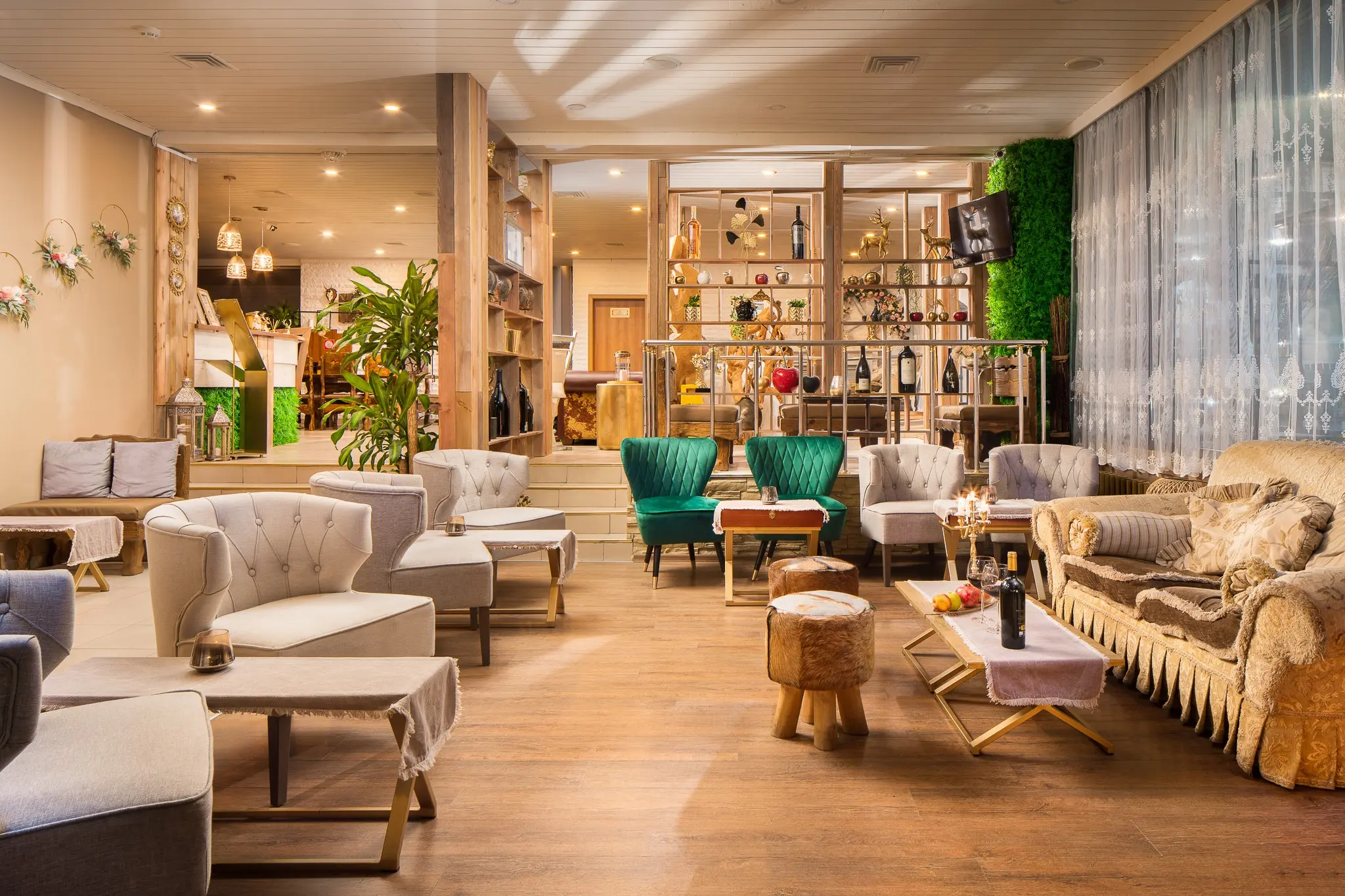 Moura Boutique & Spa — MOURA BOUTIQUE & SPA