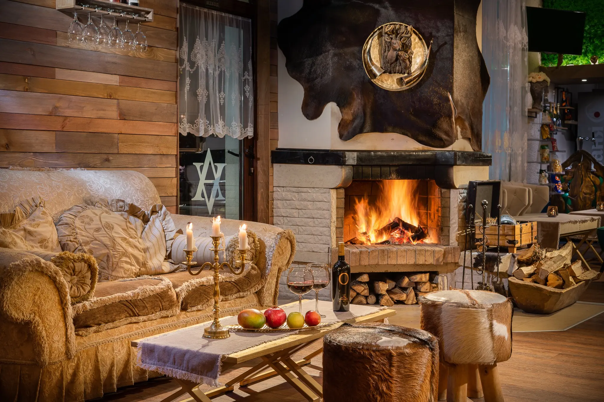 Moura Boutique & Spa — MOURA BOUTIQUE & SPA