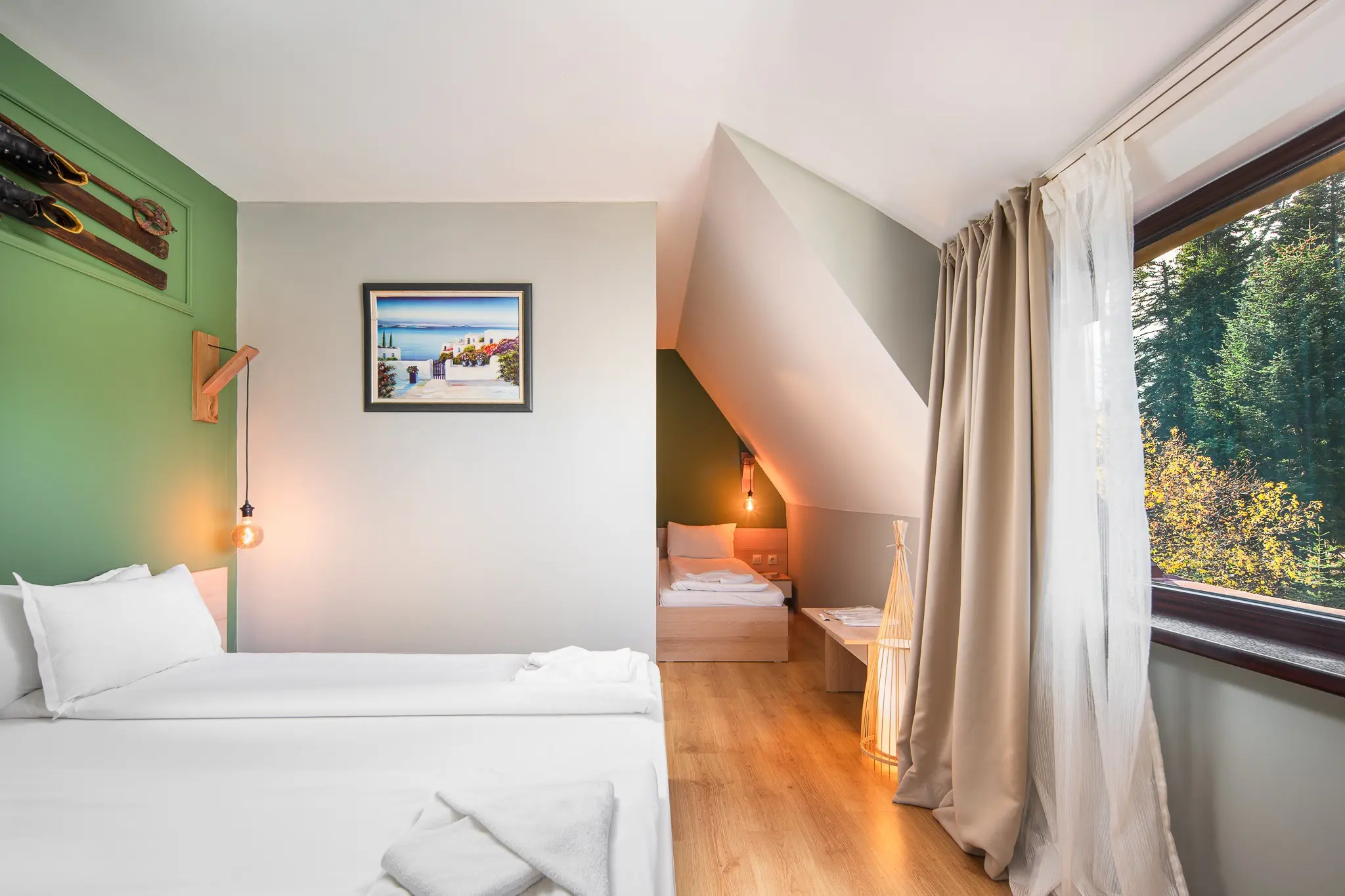 Moura Boutique & Spa — MOURA BOUTIQUE & SPA