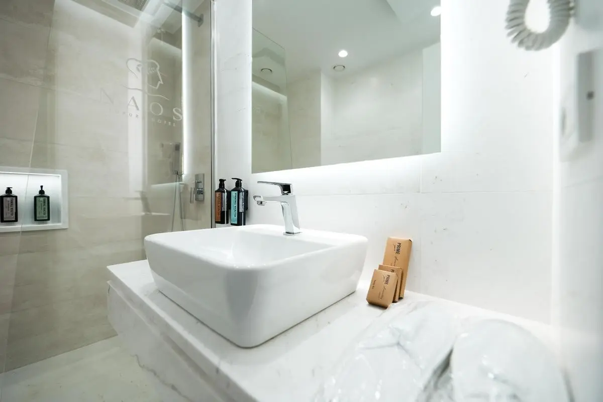 Naos Luxury — NAOS LUXURY