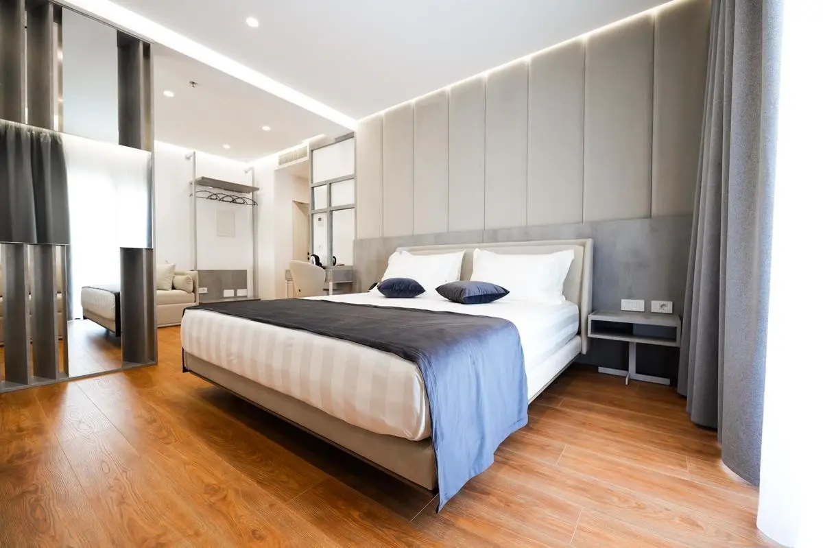 Naos Luxury — NAOS LUXURY