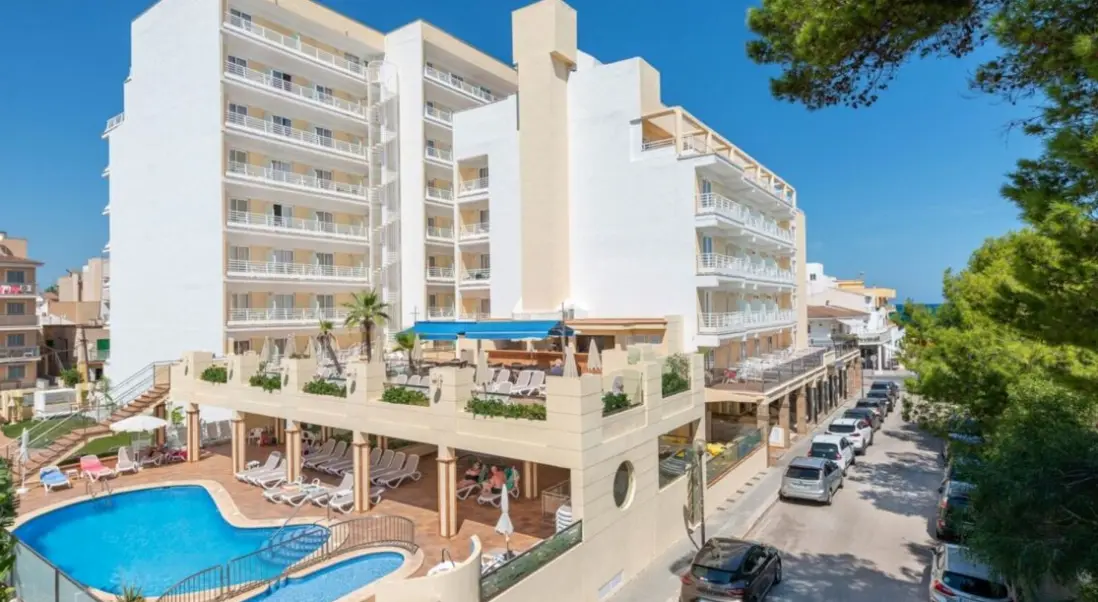 Basen w hotelu O7 Nordeste Playa