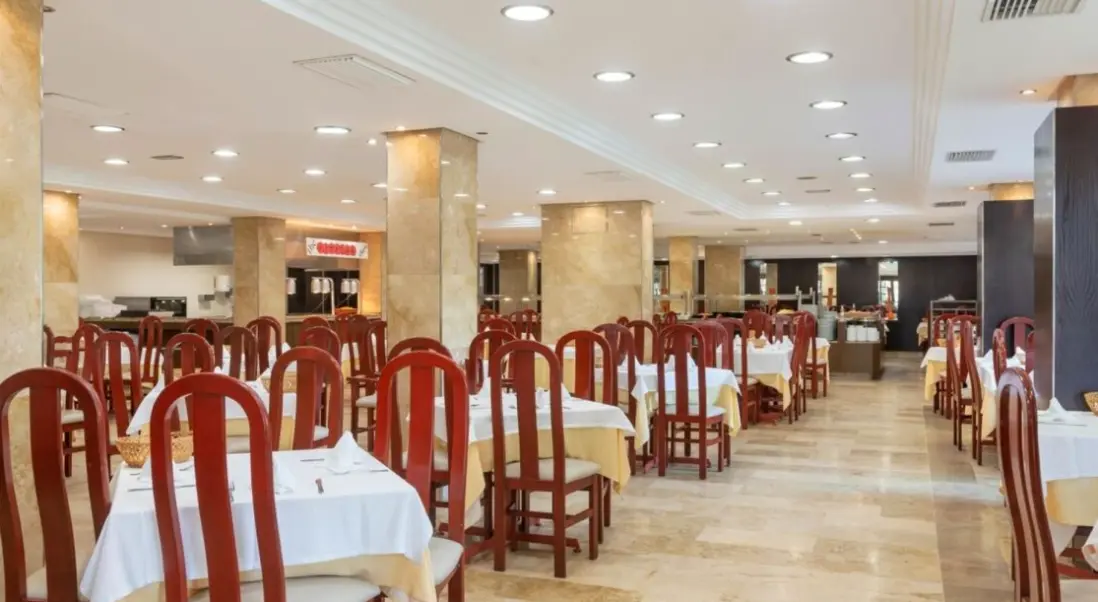 Restauracja i jedzenie w hotelu O7 Nordeste Playa