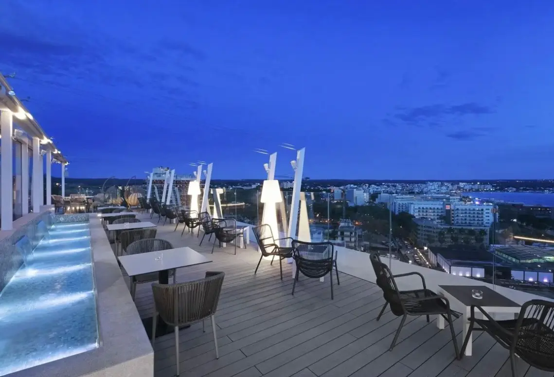 Widok z hotelu Obelisco