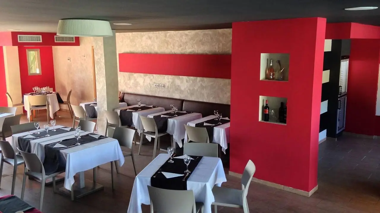 Ona Aucanada Club — ONA AUCANADA CLUB