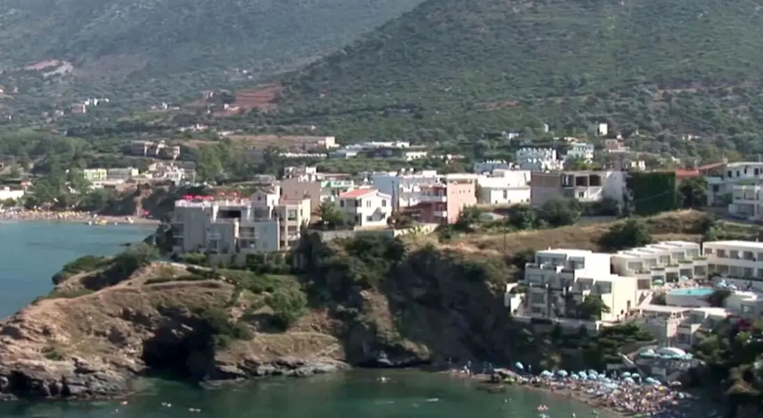 Widok z hotelu Ormos Atalia