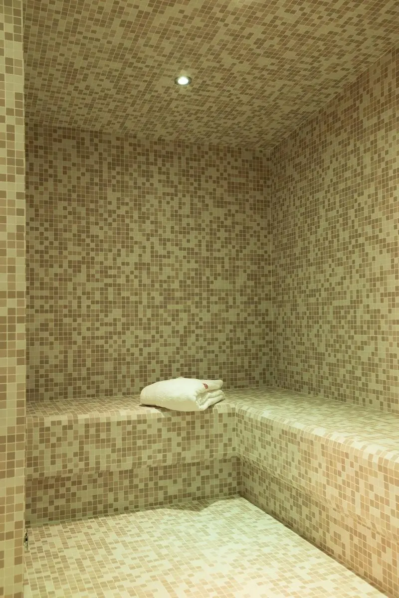 Ozadi Altura Beach Resort — OZADI TAVIRA