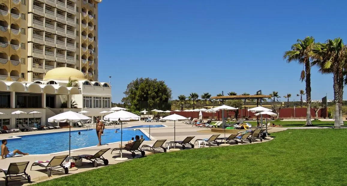 Hotel Ozadi Altura Beach Resort