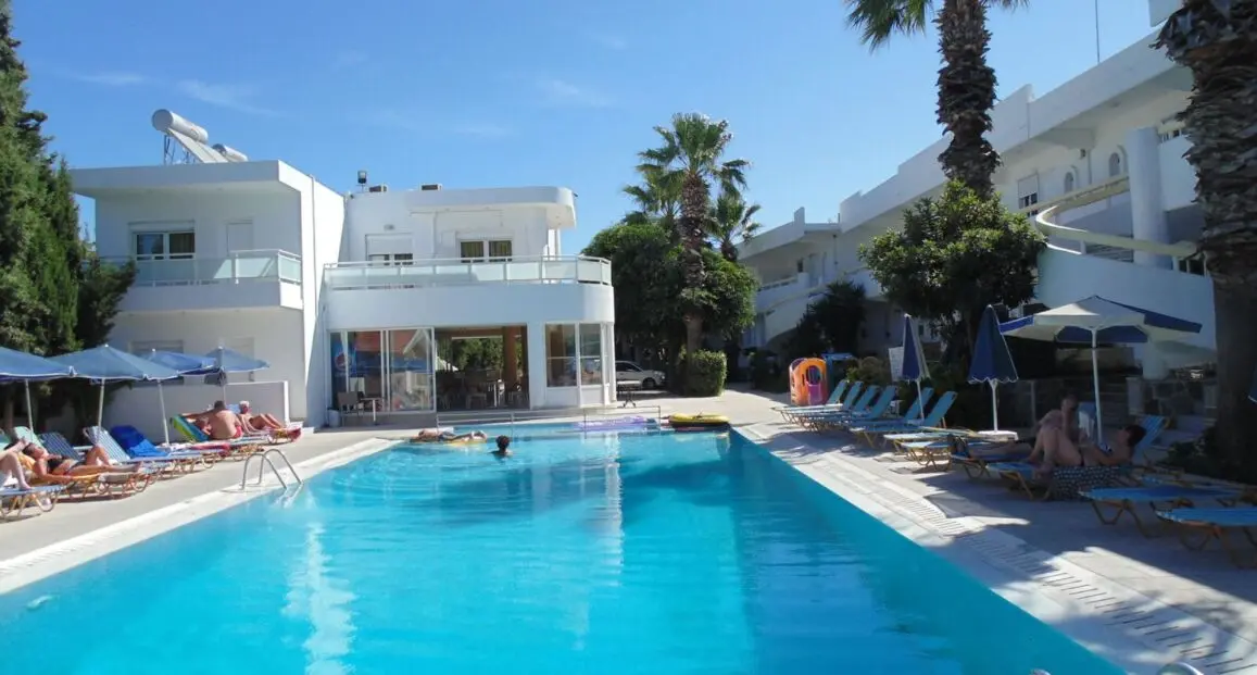 Hotel Paleos Apartments