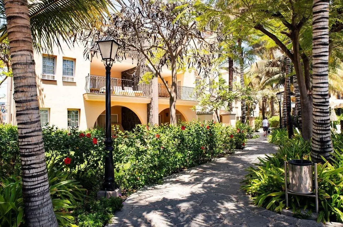 Palm Oasis Maspalomas — PALM OASIS MASPALOMAS