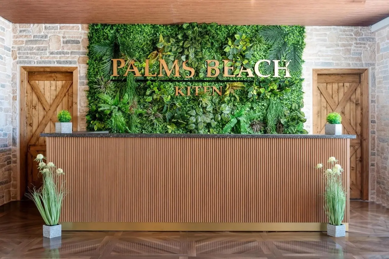 Palms Beach — PALMS BEACH