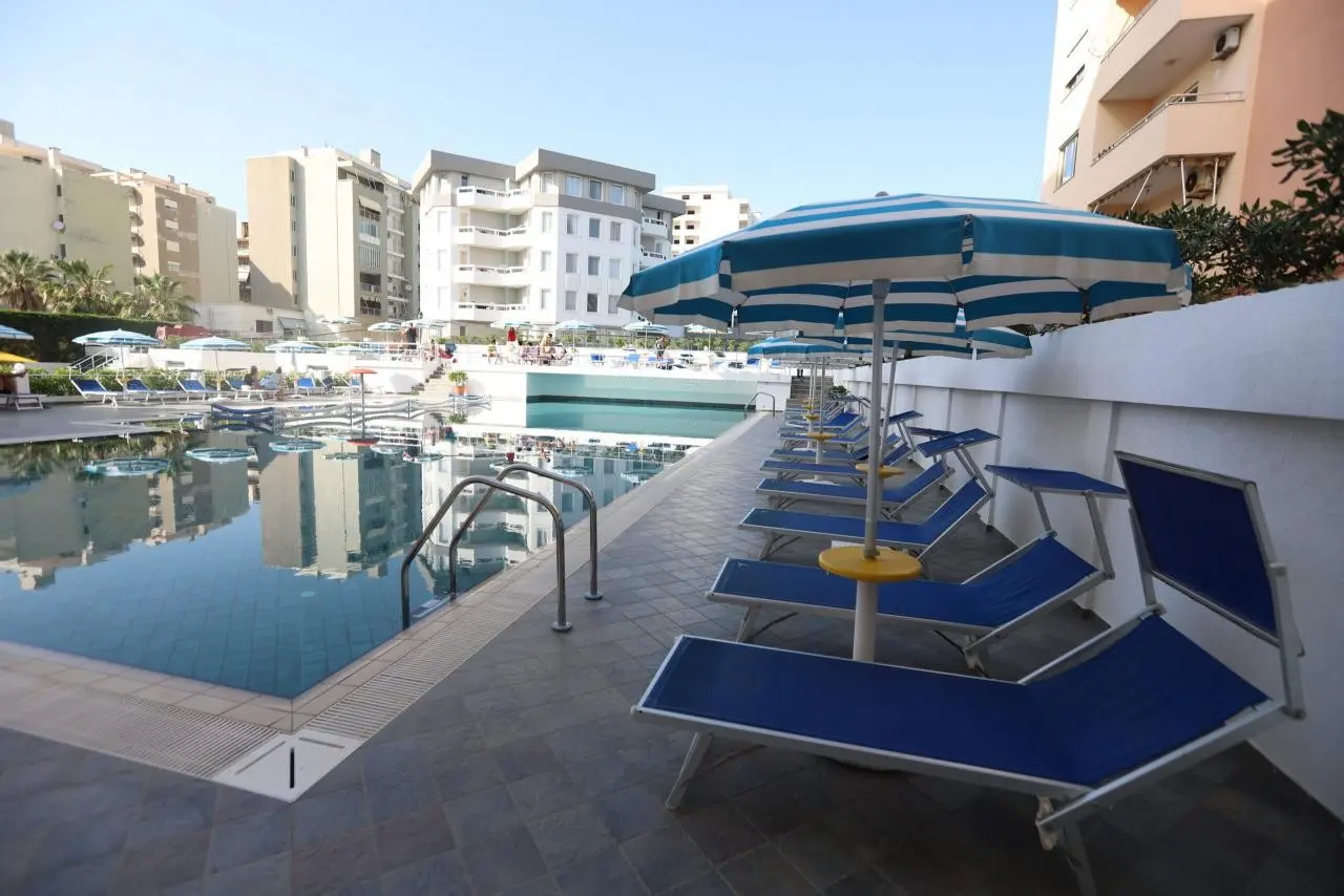 Perandor — PERANDOR