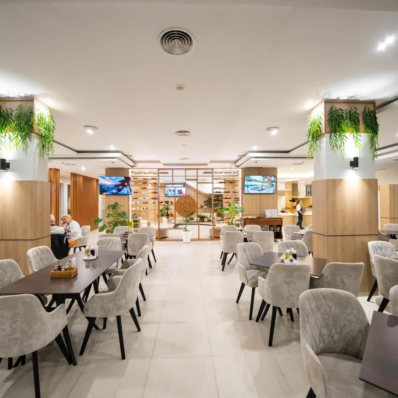 Perandor — PERANDOR