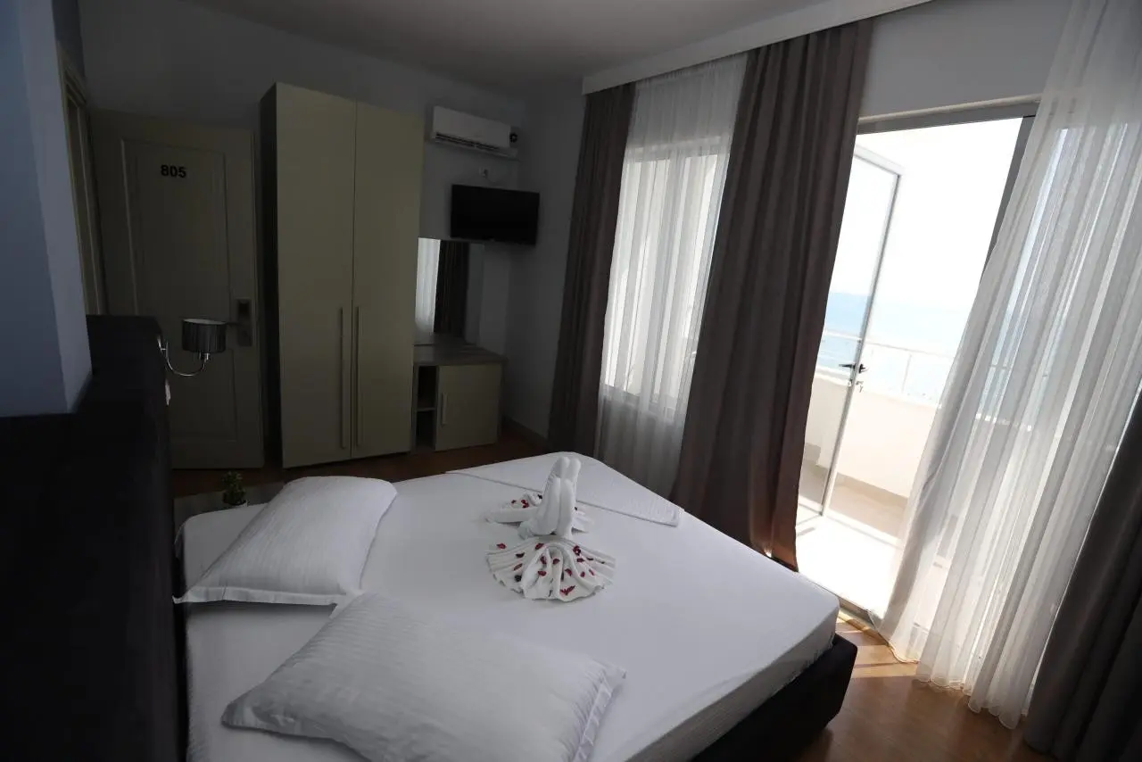 Perandor — PERANDOR