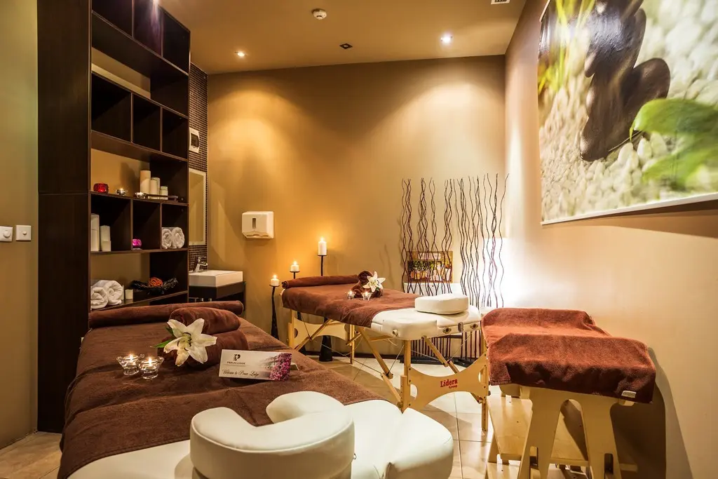 Perunika — PERUN LODGE