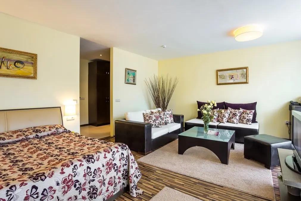 Perunika — PERUN LODGE