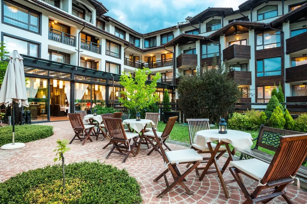 Perunika — PERUN LODGE