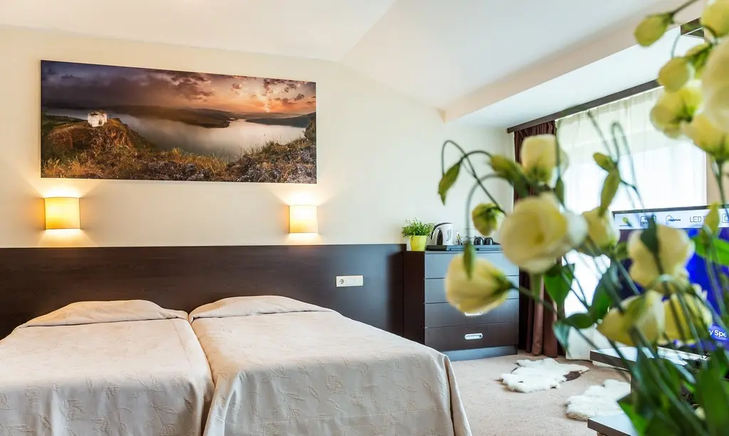 Perunika — PERUN LODGE