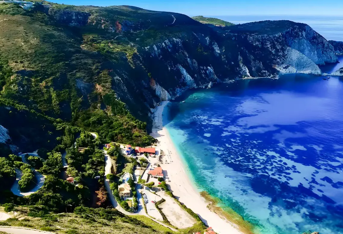 Plaża przy hotelu Petani Beach Suites