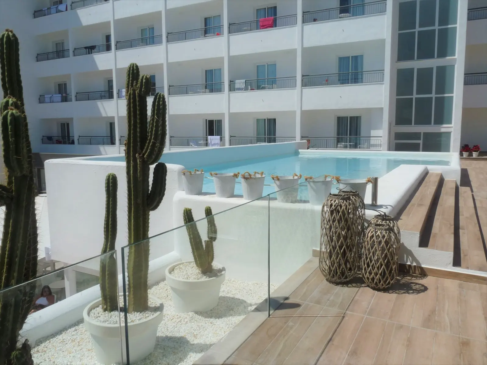 Pineda Splash — PINEDA SPLASH